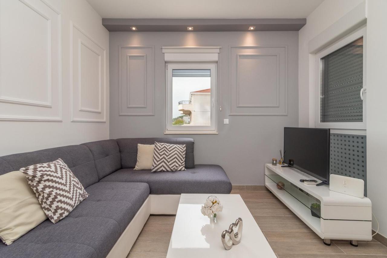 Apartman Lorena Трогир Екстериор снимка