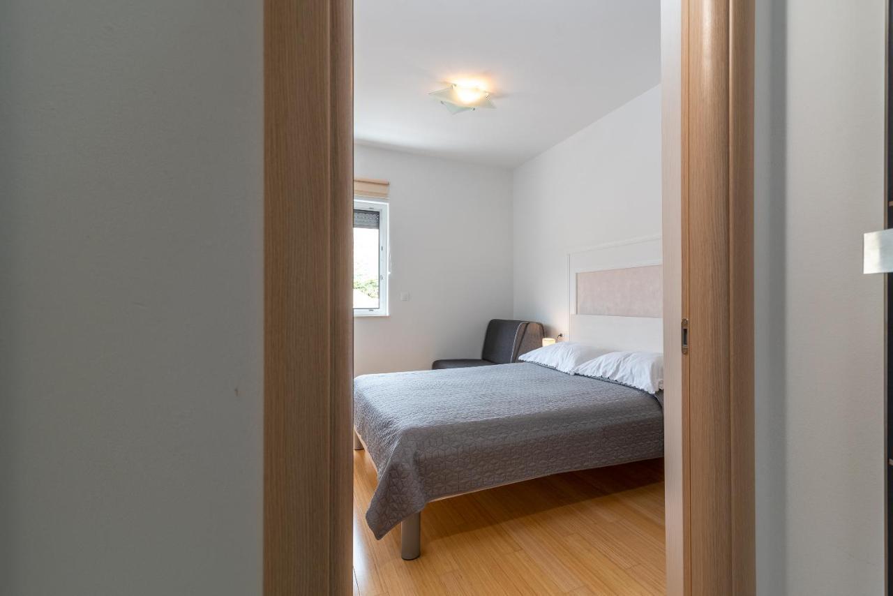 Apartman Lorena Трогир Екстериор снимка