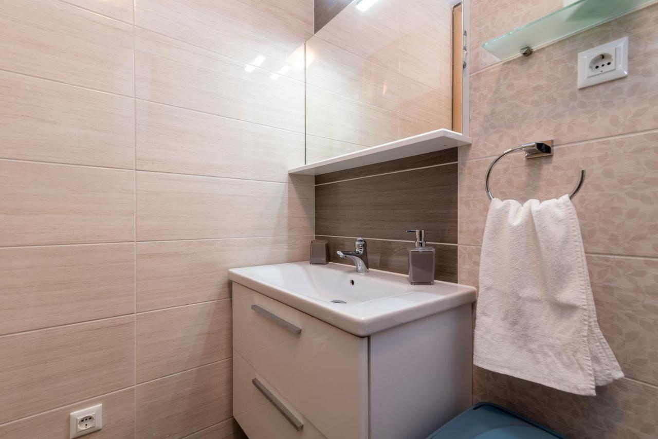 Apartman Lorena Трогир Екстериор снимка