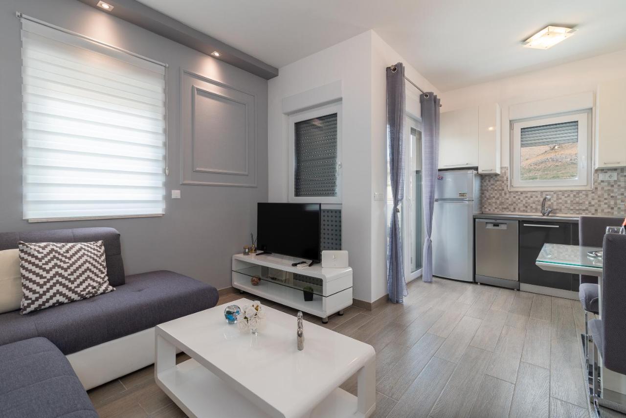Apartman Lorena Трогир Екстериор снимка