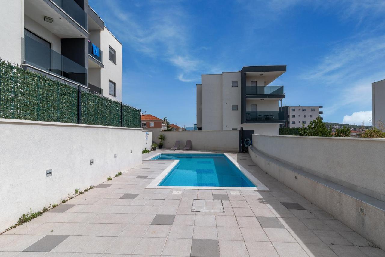 Apartman Lorena Трогир Екстериор снимка